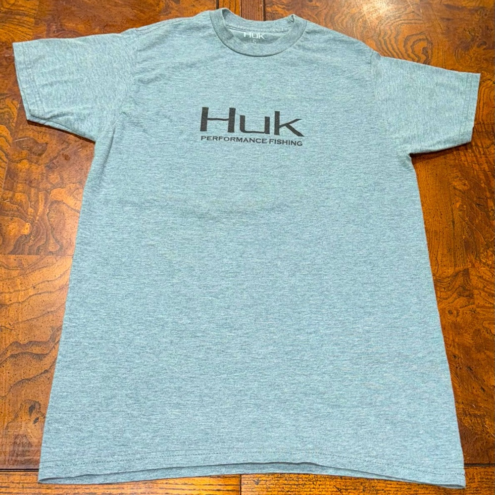 NWOT Huk Performance Tee